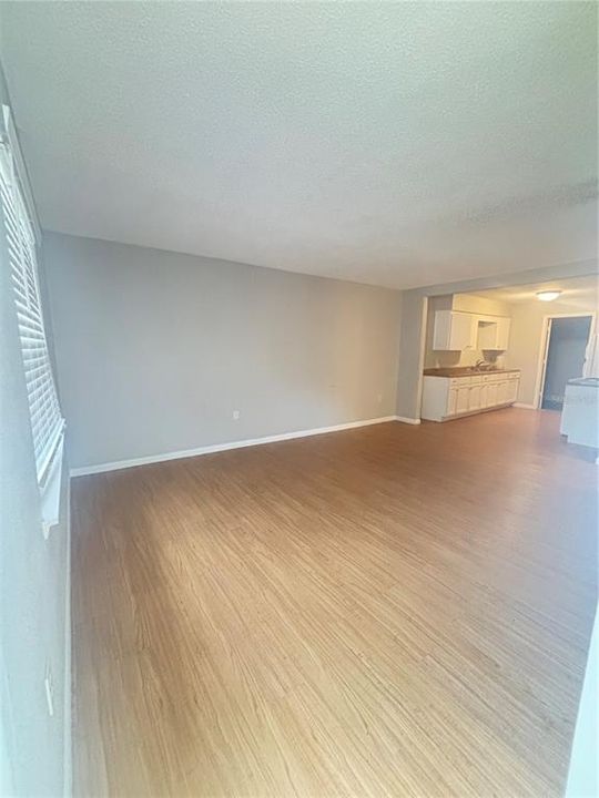 For Rent: $1,395 (3 beds, 1 baths, 950 Square Feet)