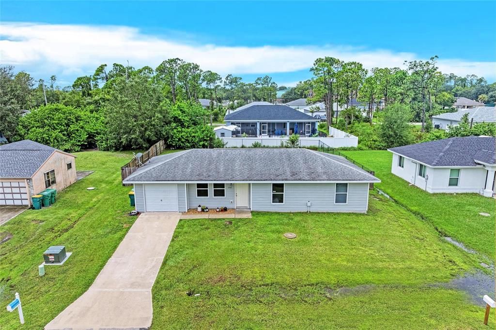 Active With Contract: $222,400 (3 beds, 2 baths, 1088 Square Feet)
