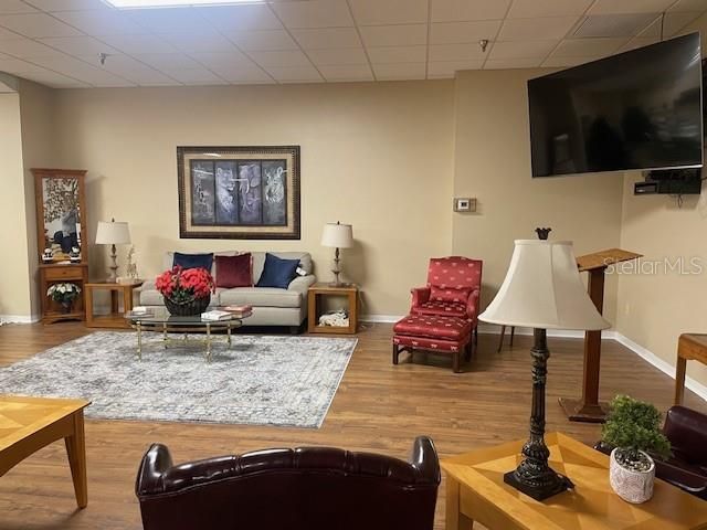 Active With Contract: $135,000 (2 beds, 2 baths, 736 Square Feet)