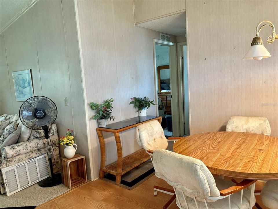 Active With Contract: $135,000 (2 beds, 2 baths, 736 Square Feet)