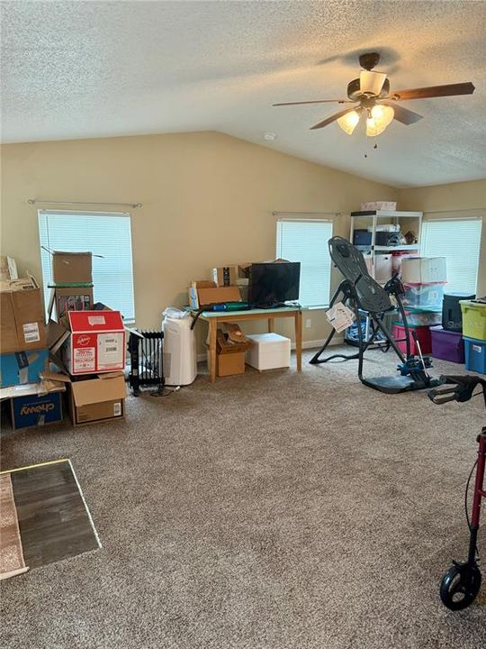 待售: $170,000 (2 贝兹, 2 浴室, 1280 平方英尺)