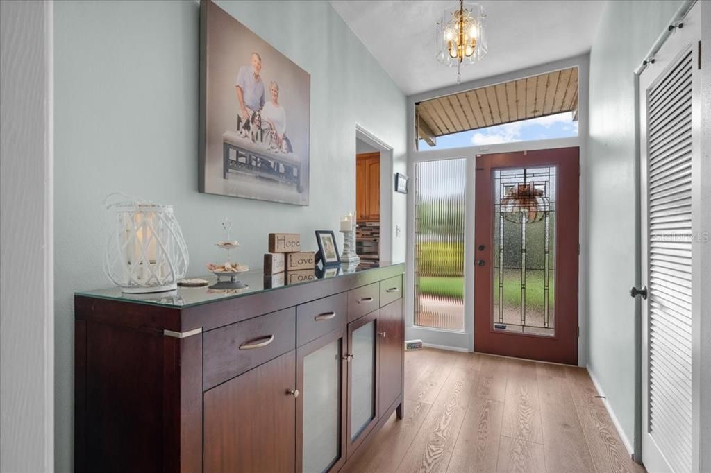 For Sale: $356,500 (3 beds, 2 baths, 1646 Square Feet)