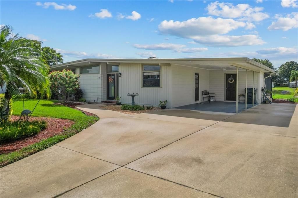 For Sale: $356,500 (3 beds, 2 baths, 1646 Square Feet)