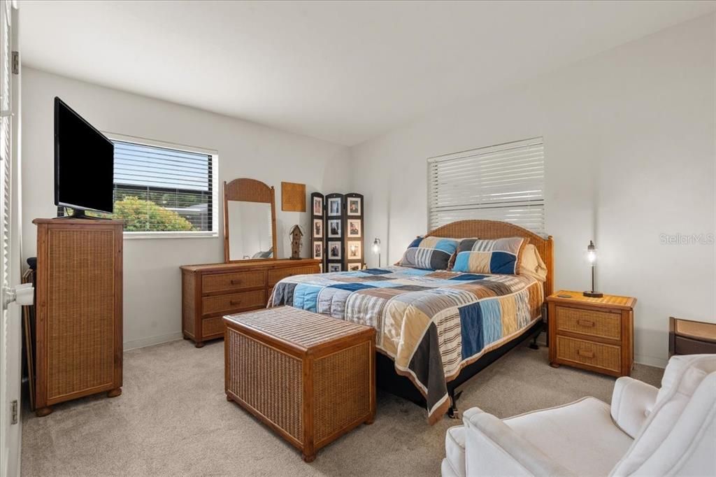 For Sale: $356,500 (3 beds, 2 baths, 1646 Square Feet)