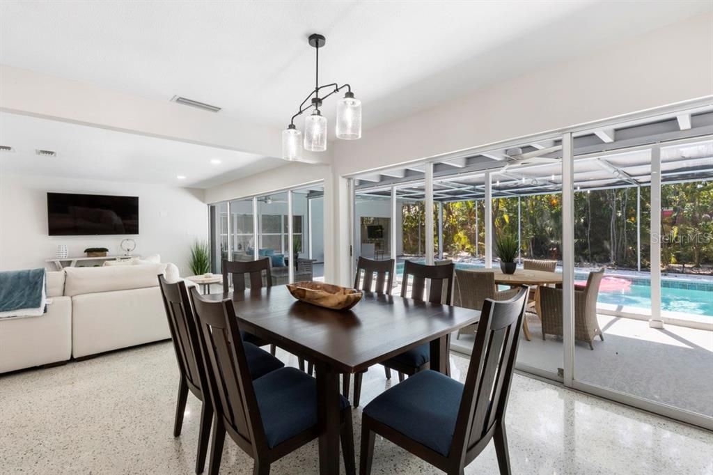 En Renta: $10,000 (3 camas, 2 baños, 2152 Pies cuadrados)