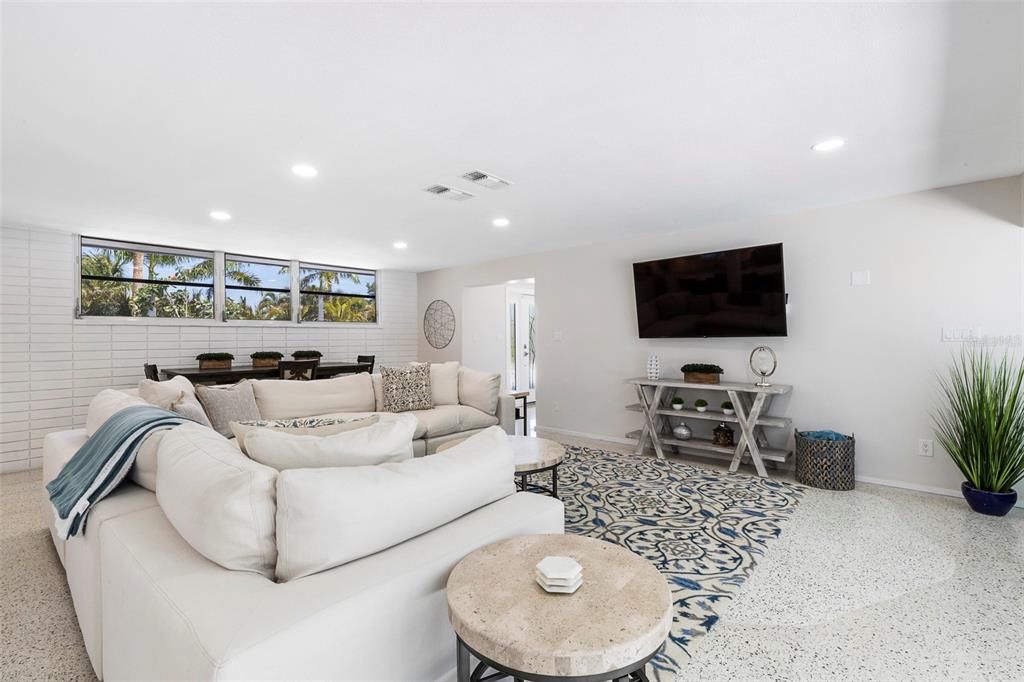 En Renta: $10,000 (3 camas, 2 baños, 2152 Pies cuadrados)