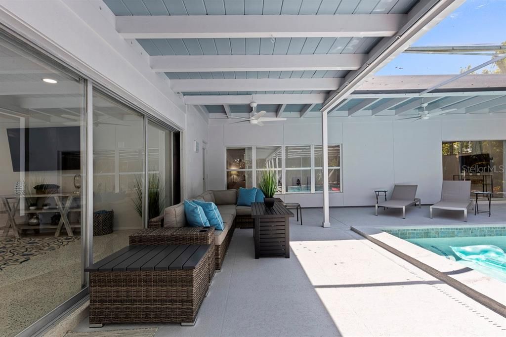 En Renta: $10,000 (3 camas, 2 baños, 2152 Pies cuadrados)