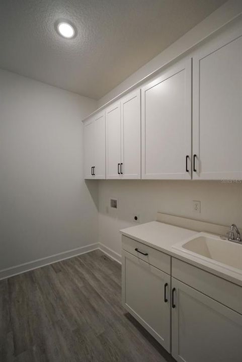 Active With Contract: $489,990 (3 beds, 2 baths, 2588 Square Feet)