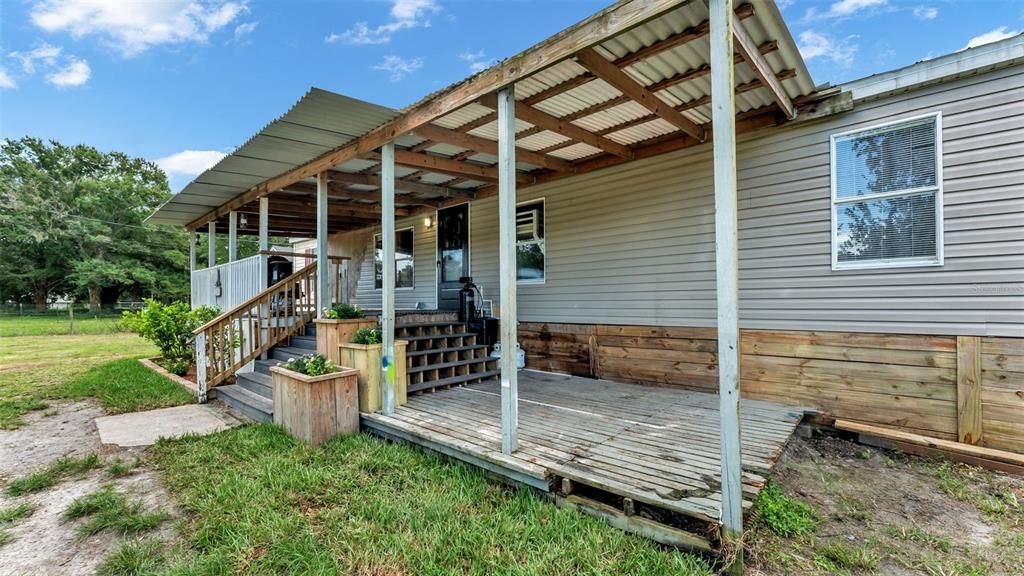 待售: $380,000 (5 贝兹, 3 浴室, 2400 平方英尺)