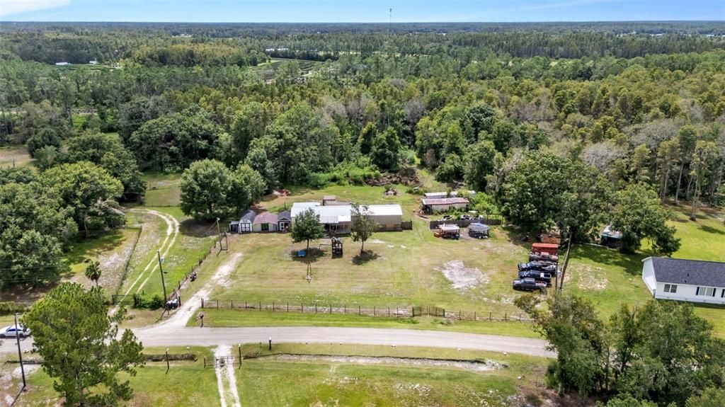 待售: $380,000 (5 贝兹, 3 浴室, 2400 平方英尺)