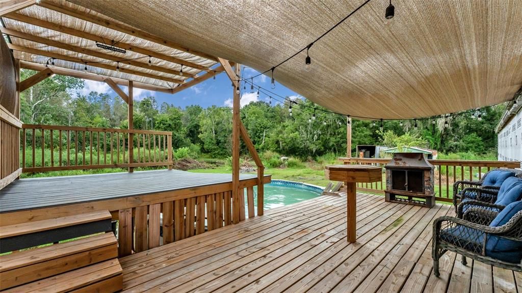 待售: $380,000 (5 贝兹, 3 浴室, 2400 平方英尺)