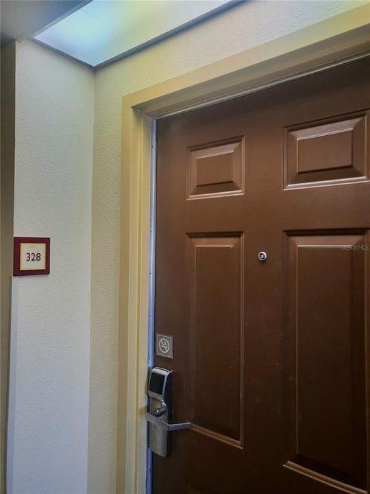 На продажу: $50,000 (1 спален, 1 ванн, 304 Квадратных фут)