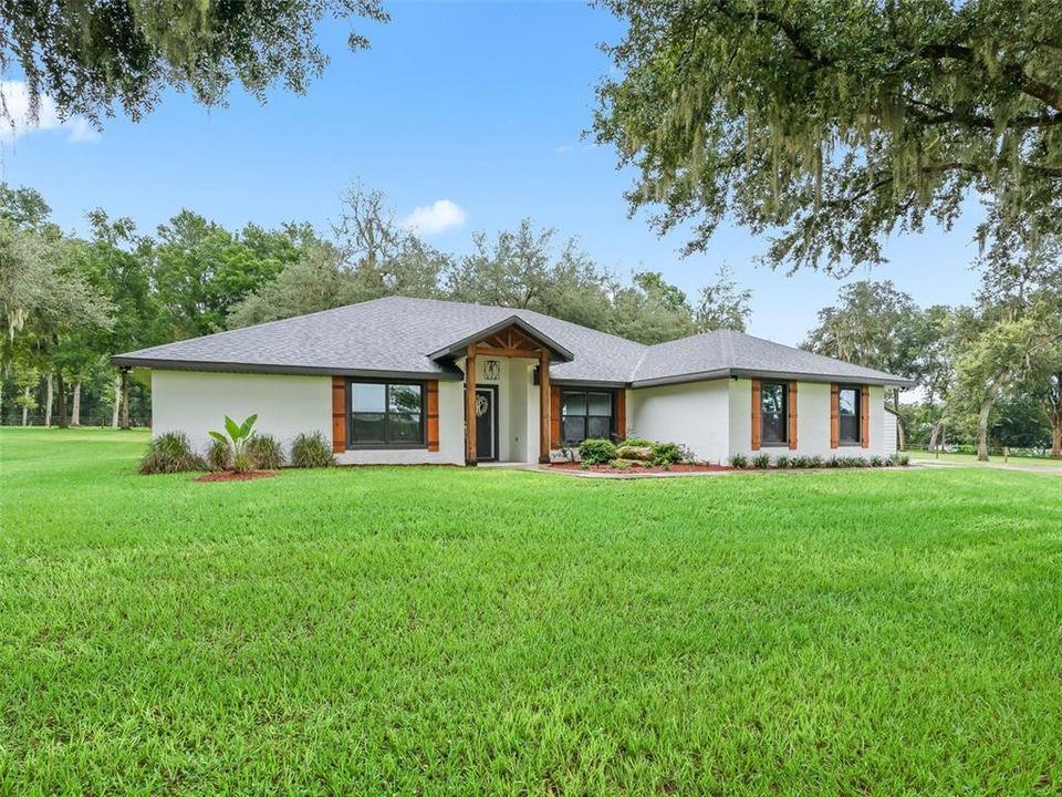 For Sale: $1,220,000 (3 beds, 2 baths, 2245 Square Feet)