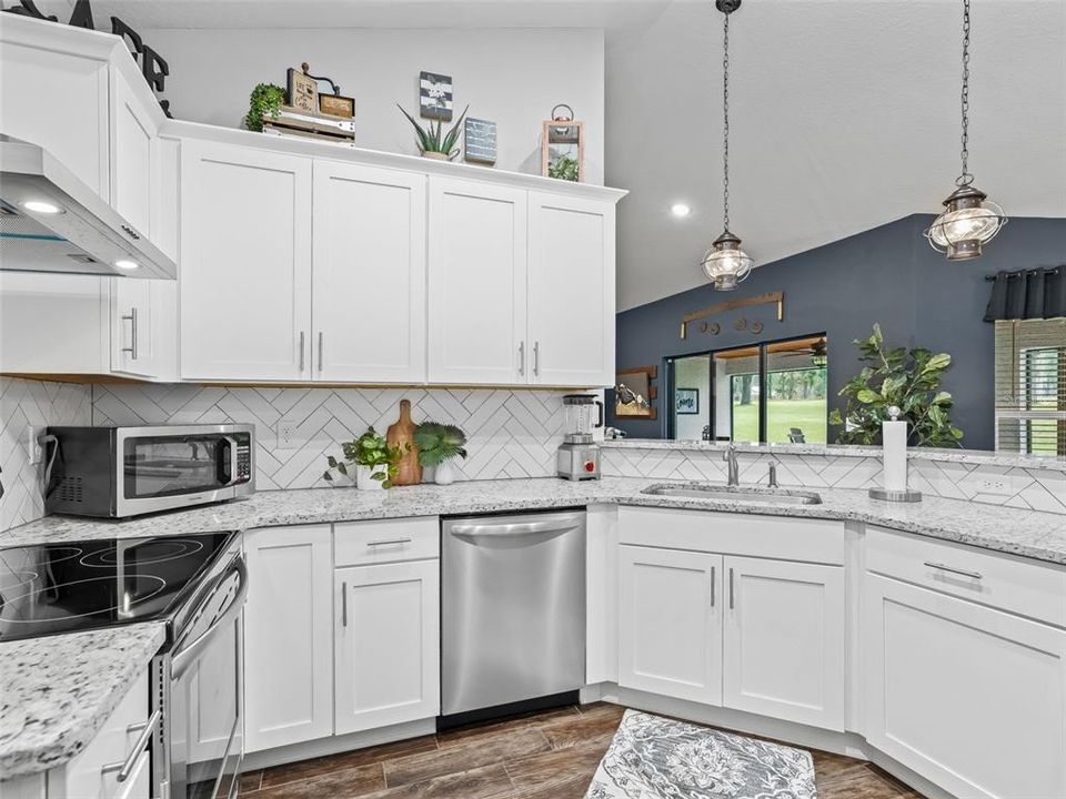 For Sale: $1,220,000 (3 beds, 2 baths, 2245 Square Feet)