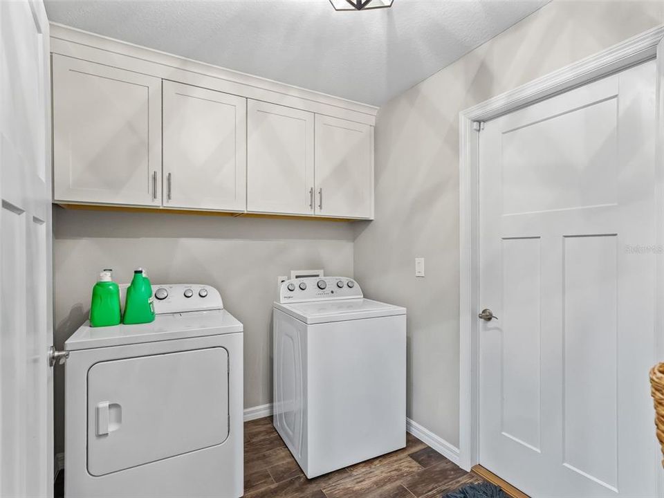 For Sale: $1,220,000 (3 beds, 2 baths, 2245 Square Feet)