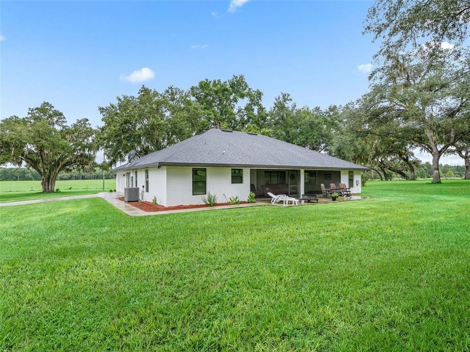 For Sale: $1,220,000 (3 beds, 2 baths, 2245 Square Feet)