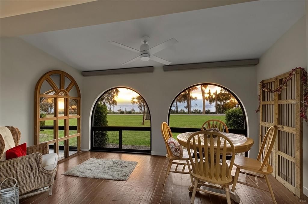 На продажу: $475,000 (3 спален, 3 ванн, 2201 Квадратных фут)