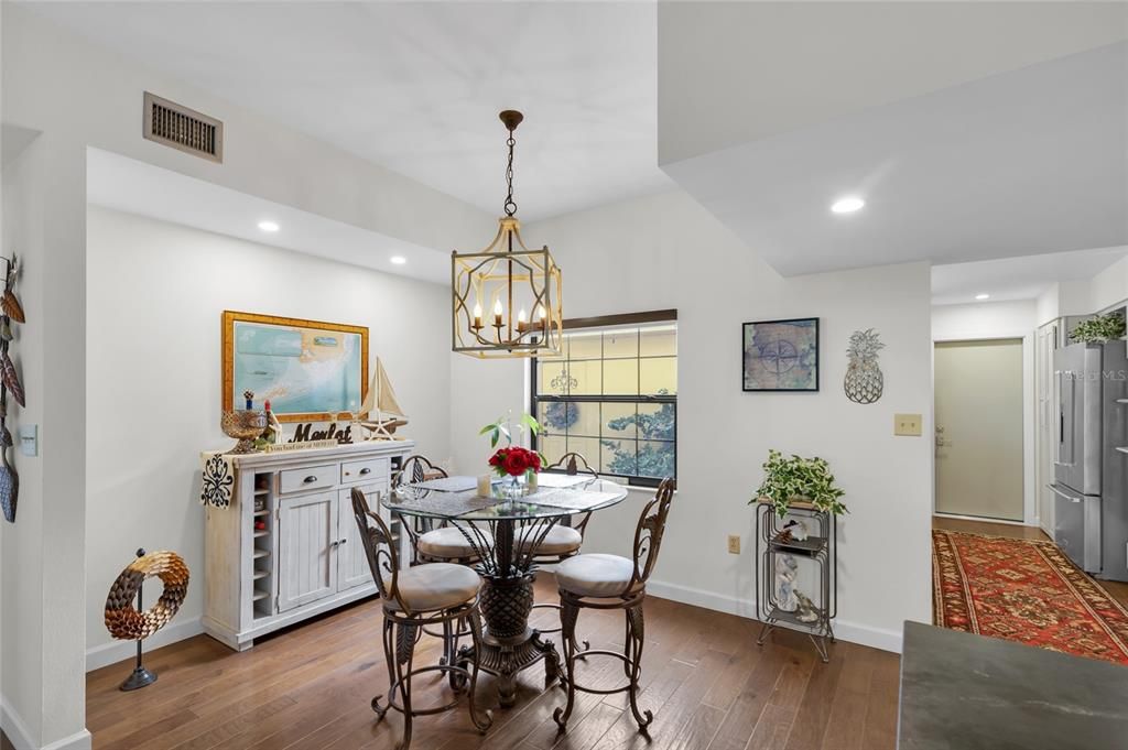 На продажу: $475,000 (3 спален, 3 ванн, 2201 Квадратных фут)