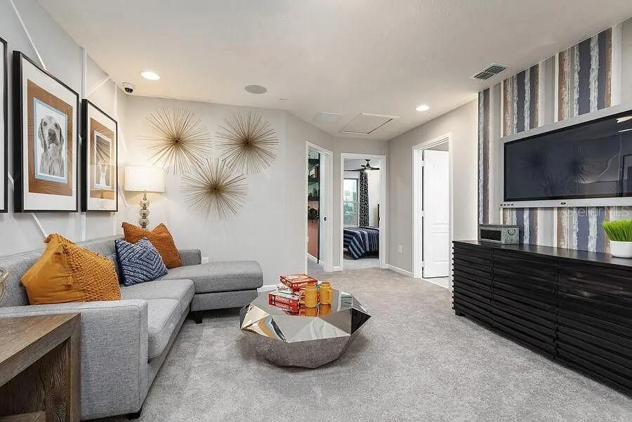 For Rent: $2,500 (3 beds, 2 baths, 1500 Square Feet)