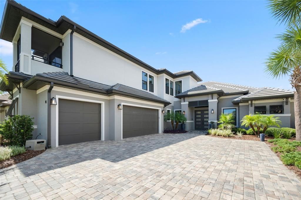 For Sale: $2,100,000 (4 beds, 3 baths, 3590 Square Feet)