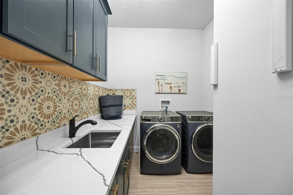 For Sale: $2,100,000 (4 beds, 3 baths, 3590 Square Feet)