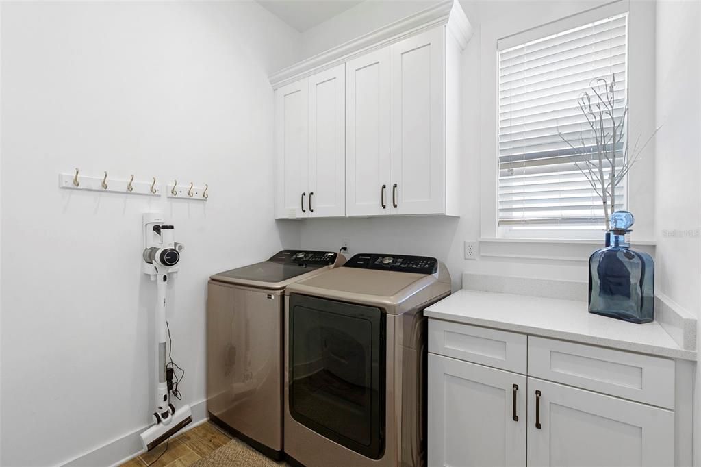 待售: $849,900 (3 贝兹, 2 浴室, 2766 平方英尺)