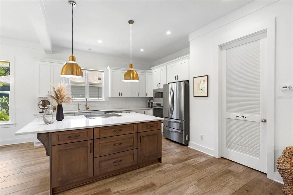 待售: $849,900 (3 贝兹, 2 浴室, 2766 平方英尺)