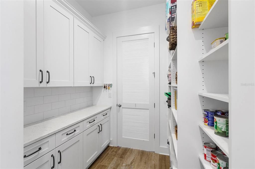 待售: $849,900 (3 贝兹, 2 浴室, 2766 平方英尺)