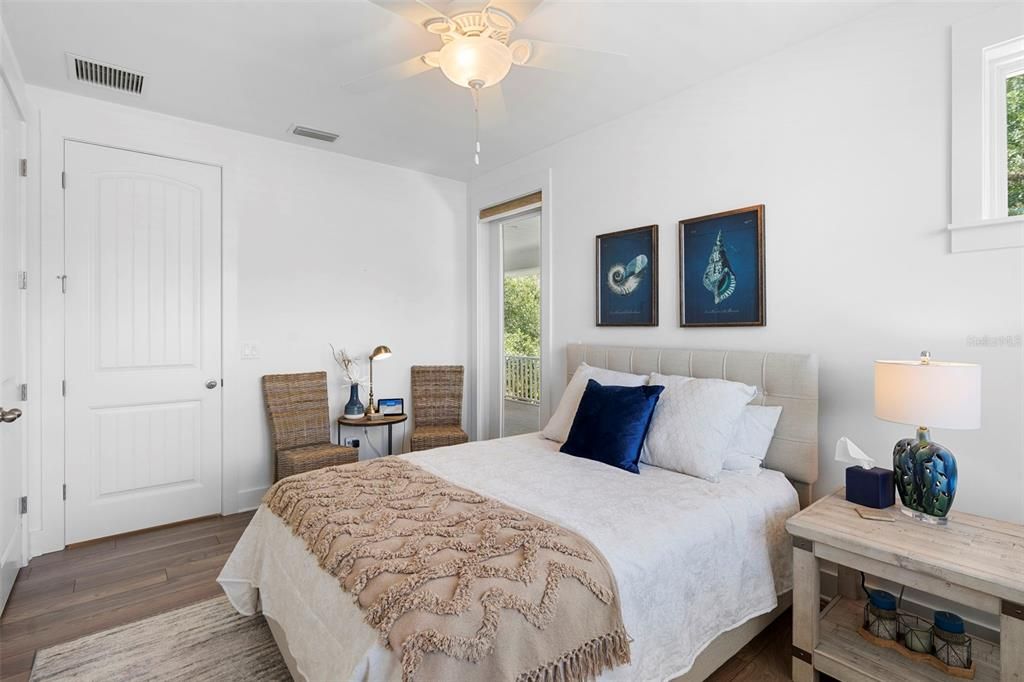 待售: $849,900 (3 贝兹, 2 浴室, 2766 平方英尺)