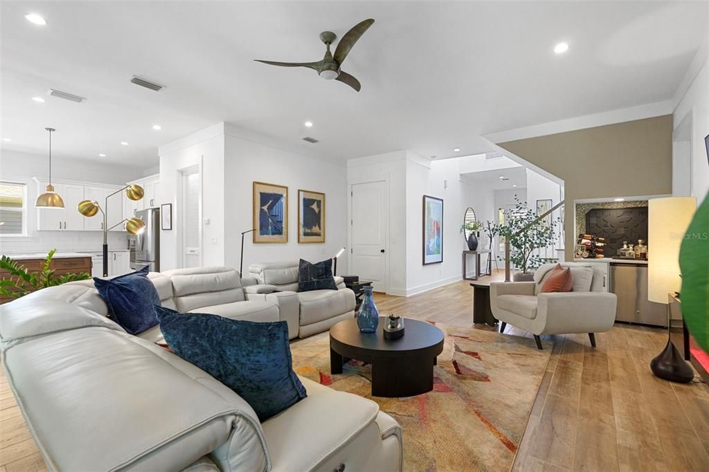 待售: $849,900 (3 贝兹, 2 浴室, 2766 平方英尺)