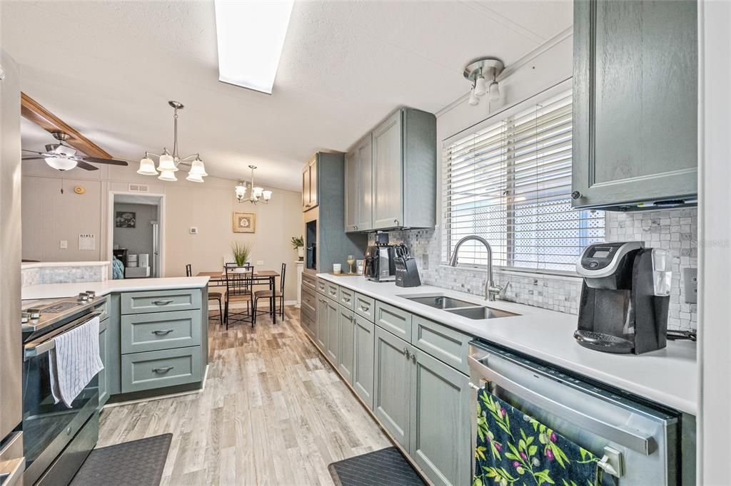 待售: $219,500 (3 贝兹, 2 浴室, 1152 平方英尺)