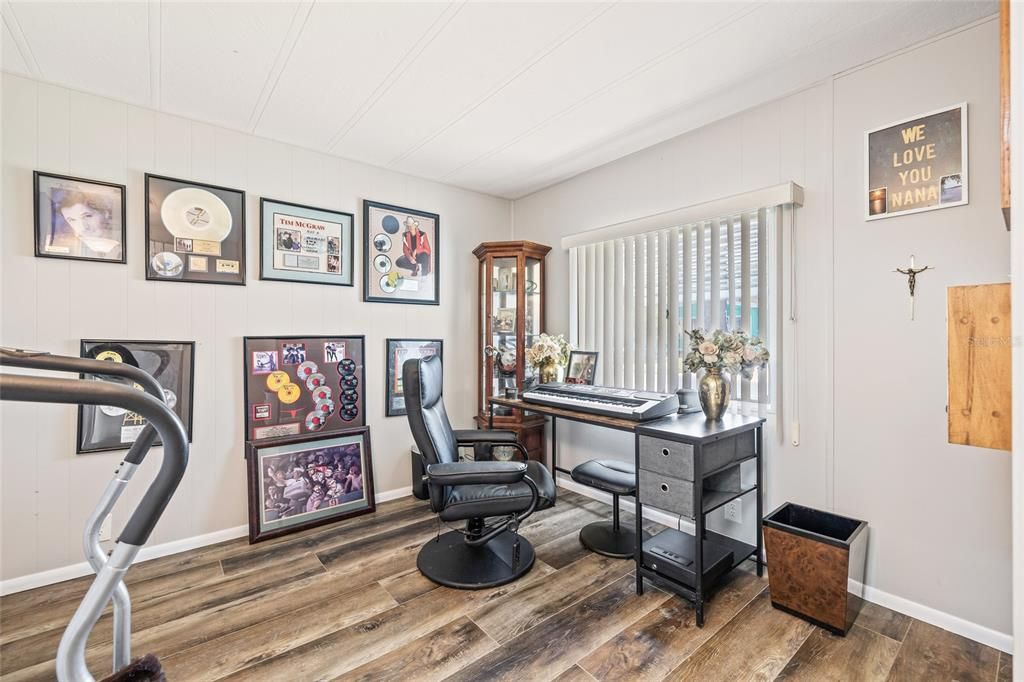 待售: $219,500 (3 贝兹, 2 浴室, 1152 平方英尺)