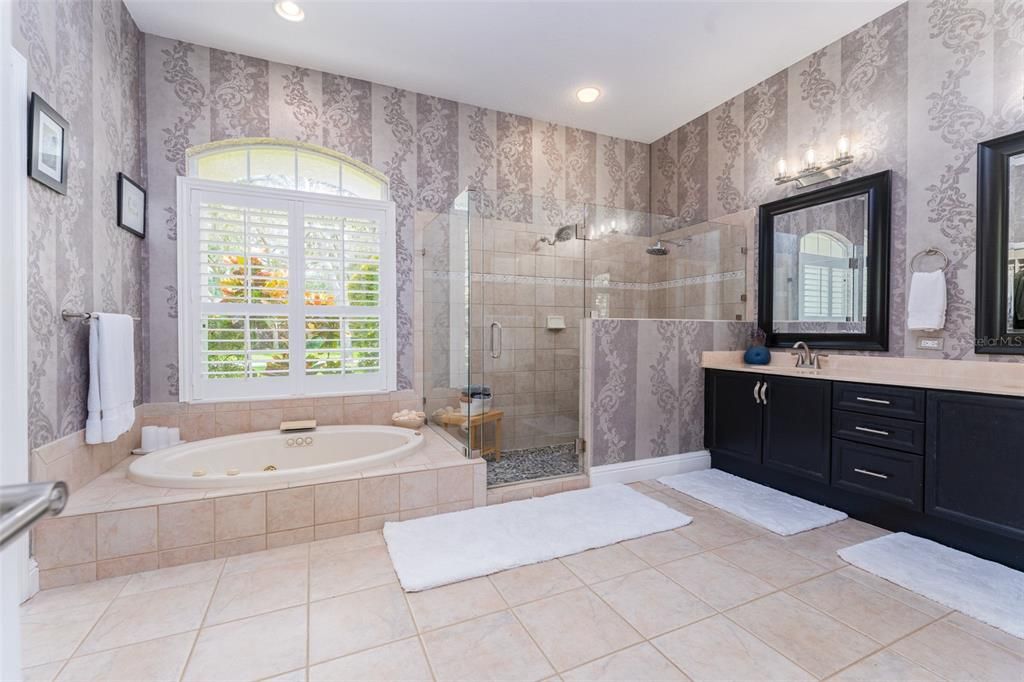 En Venta: $925,000 (4 camas, 3 baños, 3154 Pies cuadrados)