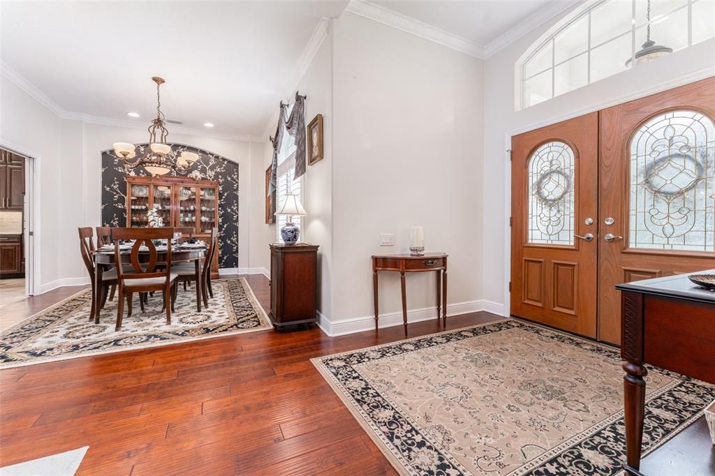 En Venta: $925,000 (4 camas, 3 baños, 3154 Pies cuadrados)