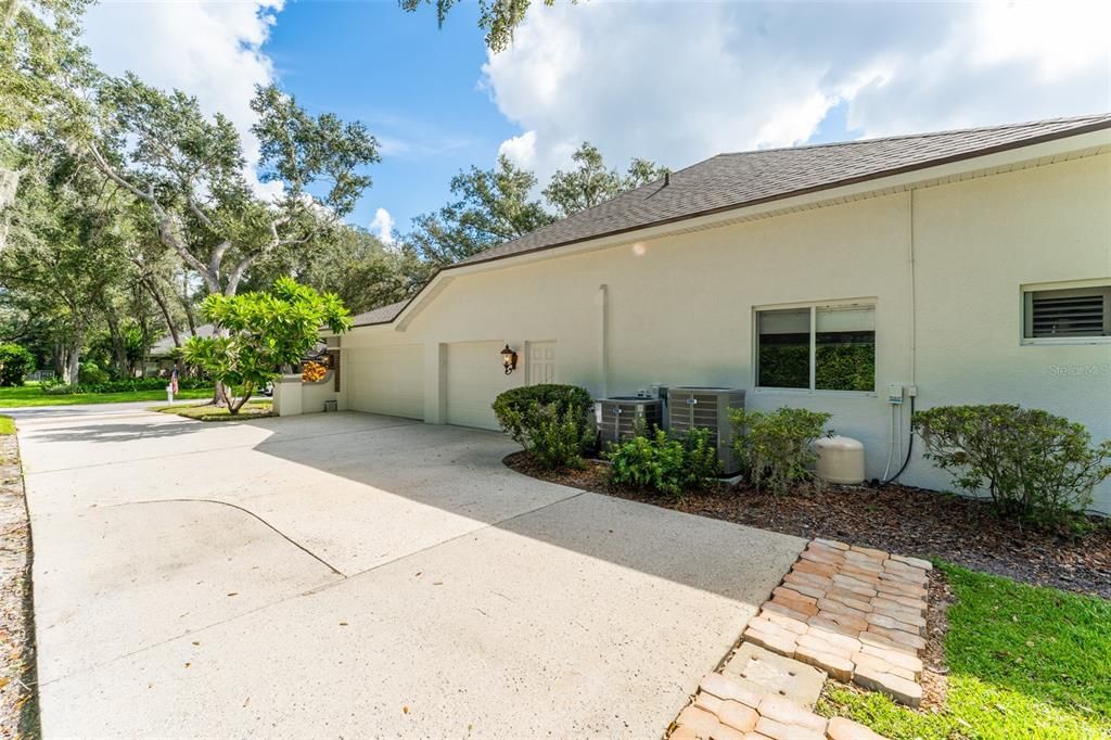 En Venta: $925,000 (4 camas, 3 baños, 3154 Pies cuadrados)