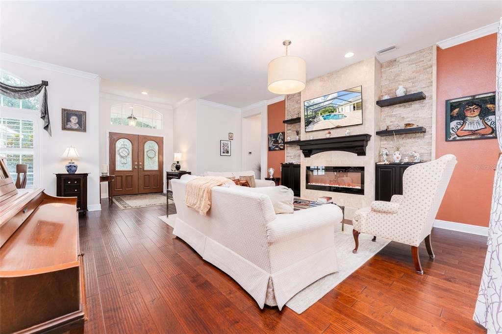 En Venta: $925,000 (4 camas, 3 baños, 3154 Pies cuadrados)