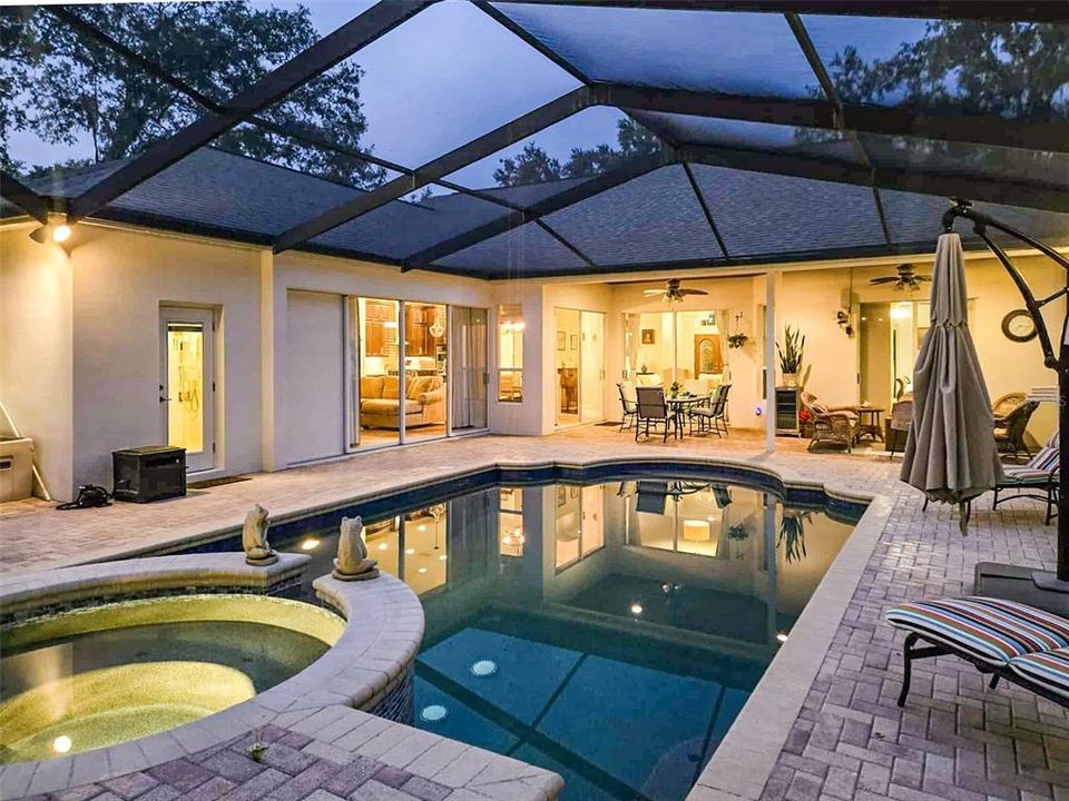 En Venta: $925,000 (4 camas, 3 baños, 3154 Pies cuadrados)