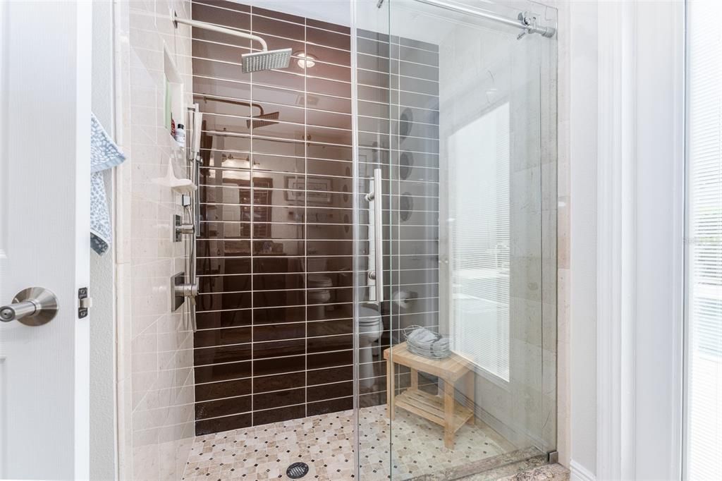 En Venta: $925,000 (4 camas, 3 baños, 3154 Pies cuadrados)