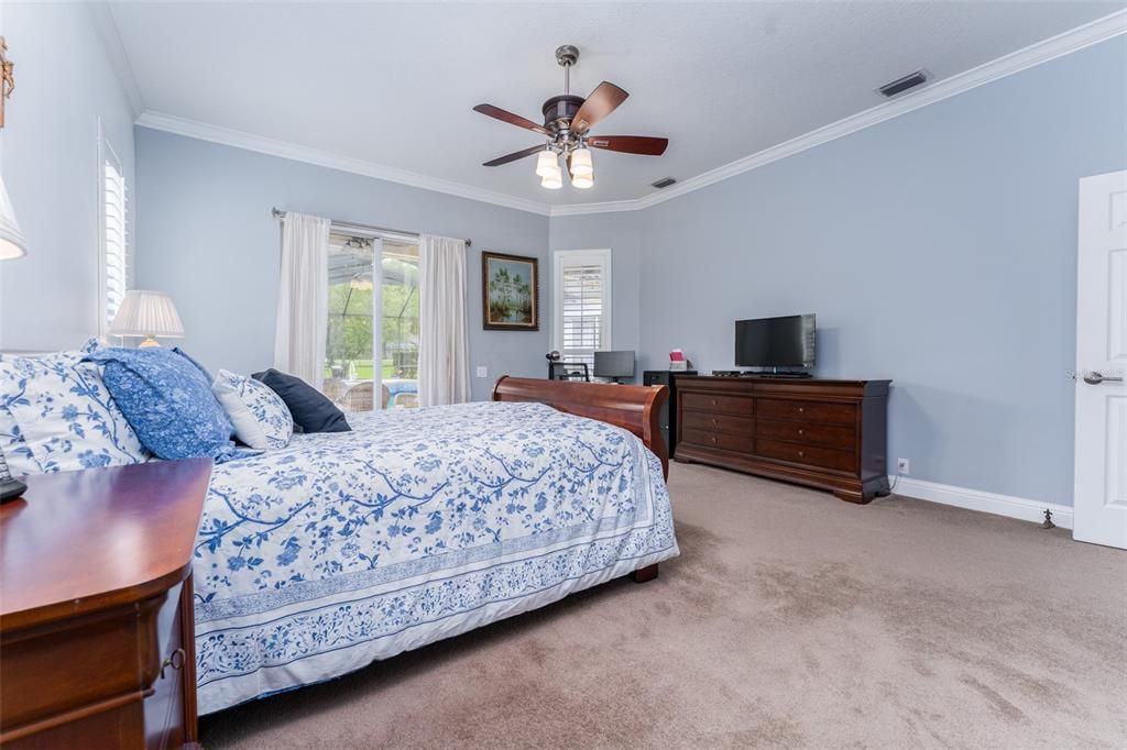 En Venta: $925,000 (4 camas, 3 baños, 3154 Pies cuadrados)