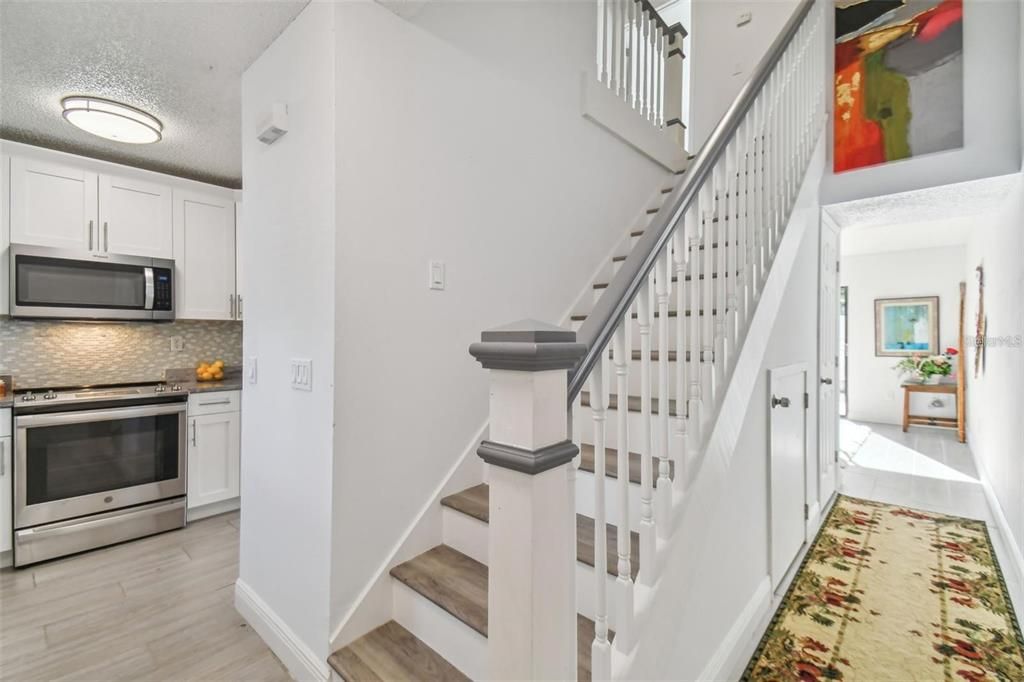 На продажу: $185,000 (2 спален, 1 ванн, 1032 Квадратных фут)