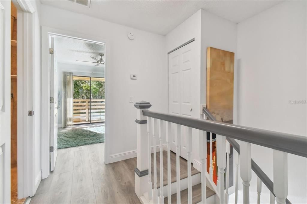 На продажу: $185,000 (2 спален, 1 ванн, 1032 Квадратных фут)