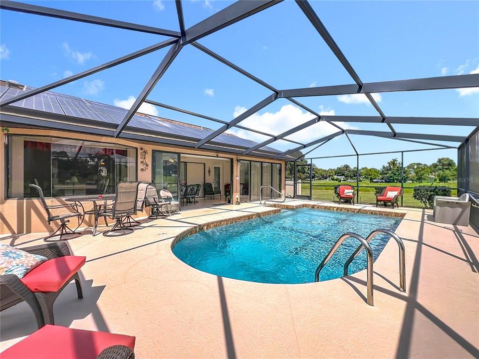 Activo con contrato: $374,000 (3 camas, 2 baños, 1651 Pies cuadrados)