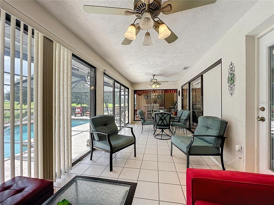 Activo con contrato: $374,000 (3 camas, 2 baños, 1651 Pies cuadrados)