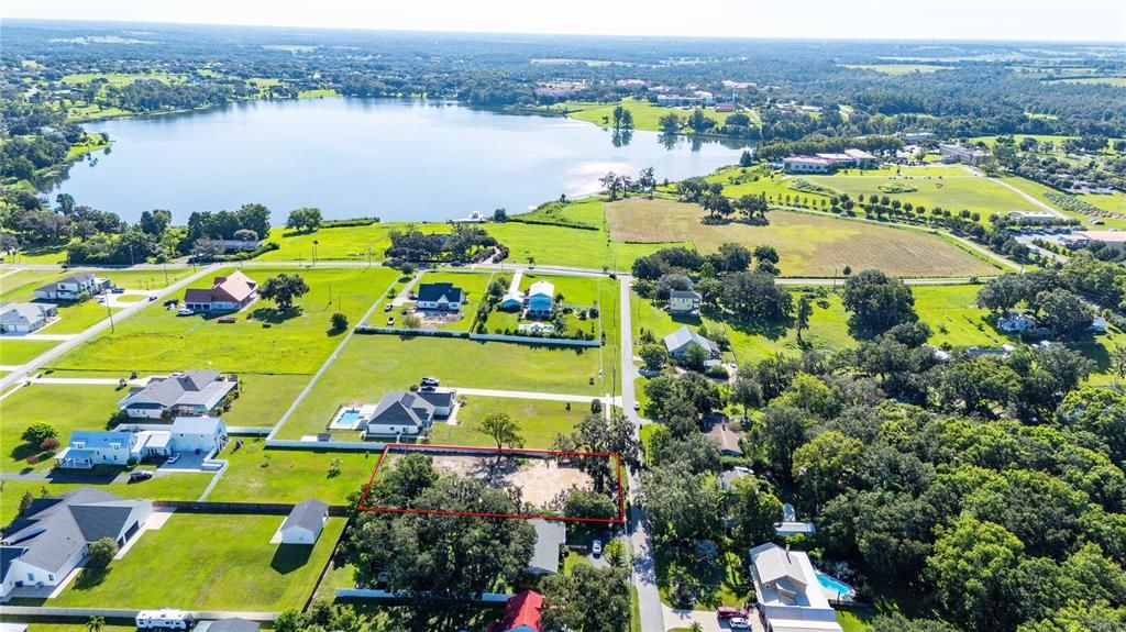 待售: $325,000 (0.46 acres)