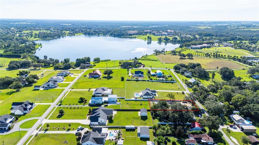 待售: $325,000 (0.46 acres)