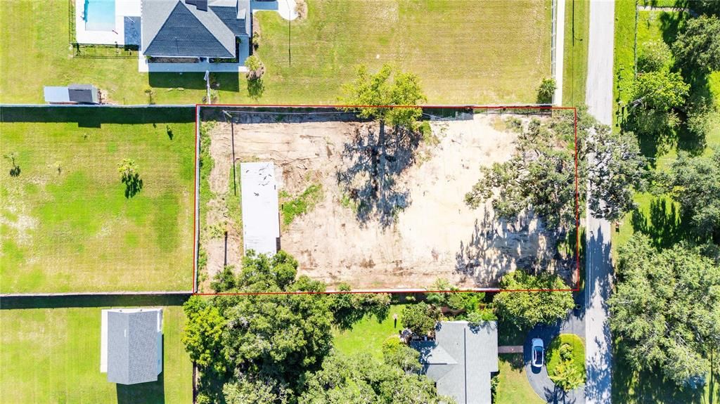 待售: $325,000 (0.46 acres)