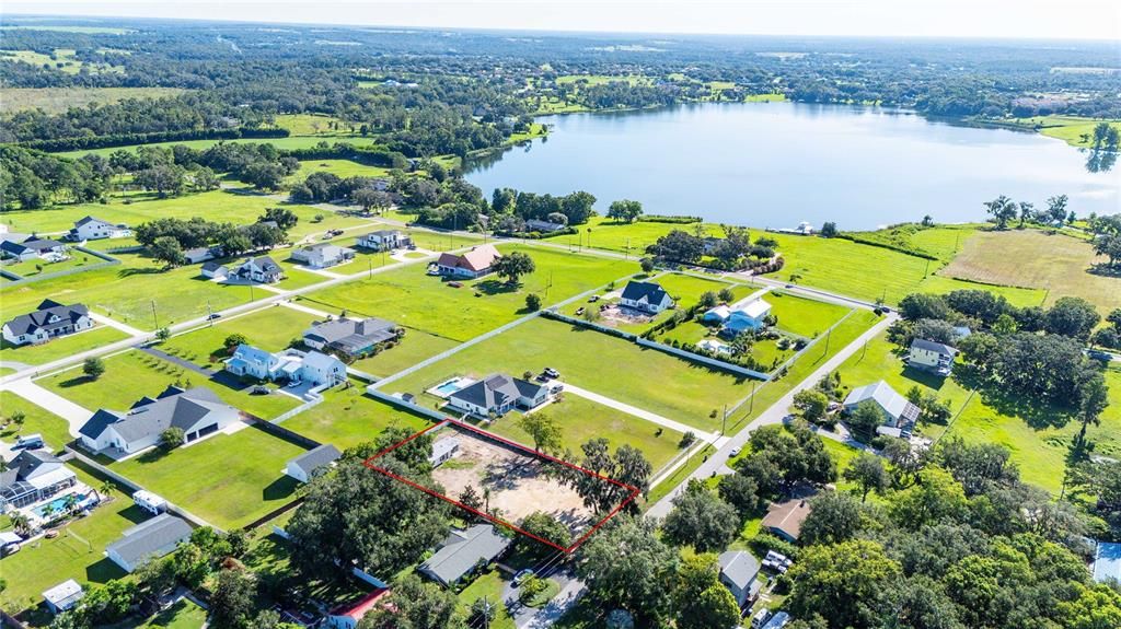 待售: $325,000 (0.46 acres)