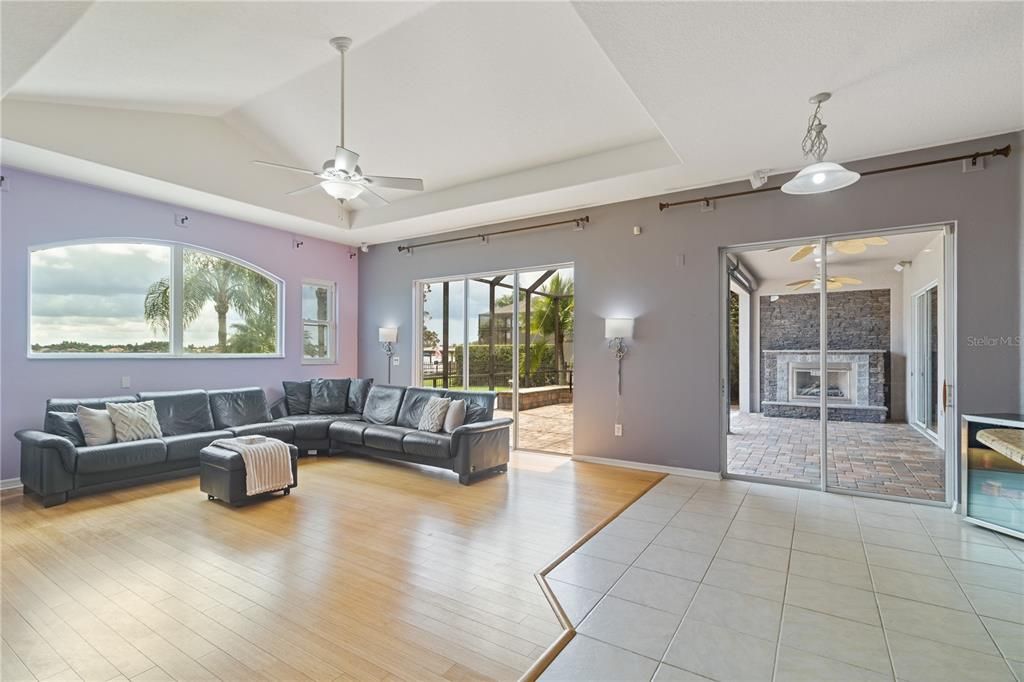 Active With Contract: $854,800 (4 beds, 3 baths, 2865 Square Feet)