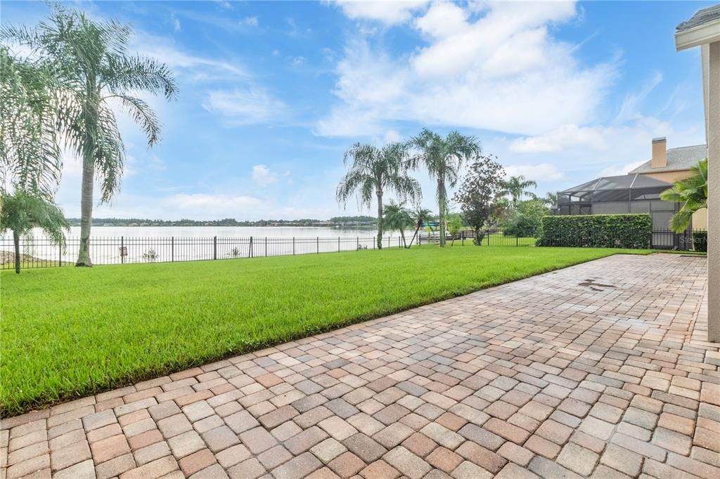 Active With Contract: $854,800 (4 beds, 3 baths, 2865 Square Feet)