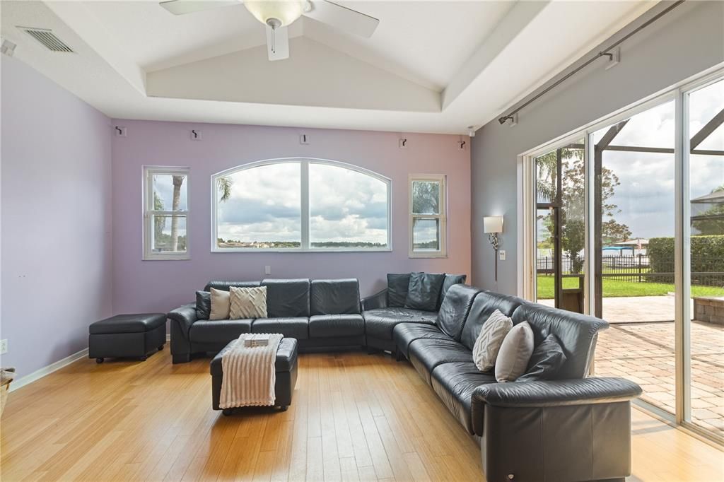 Active With Contract: $854,800 (4 beds, 3 baths, 2865 Square Feet)